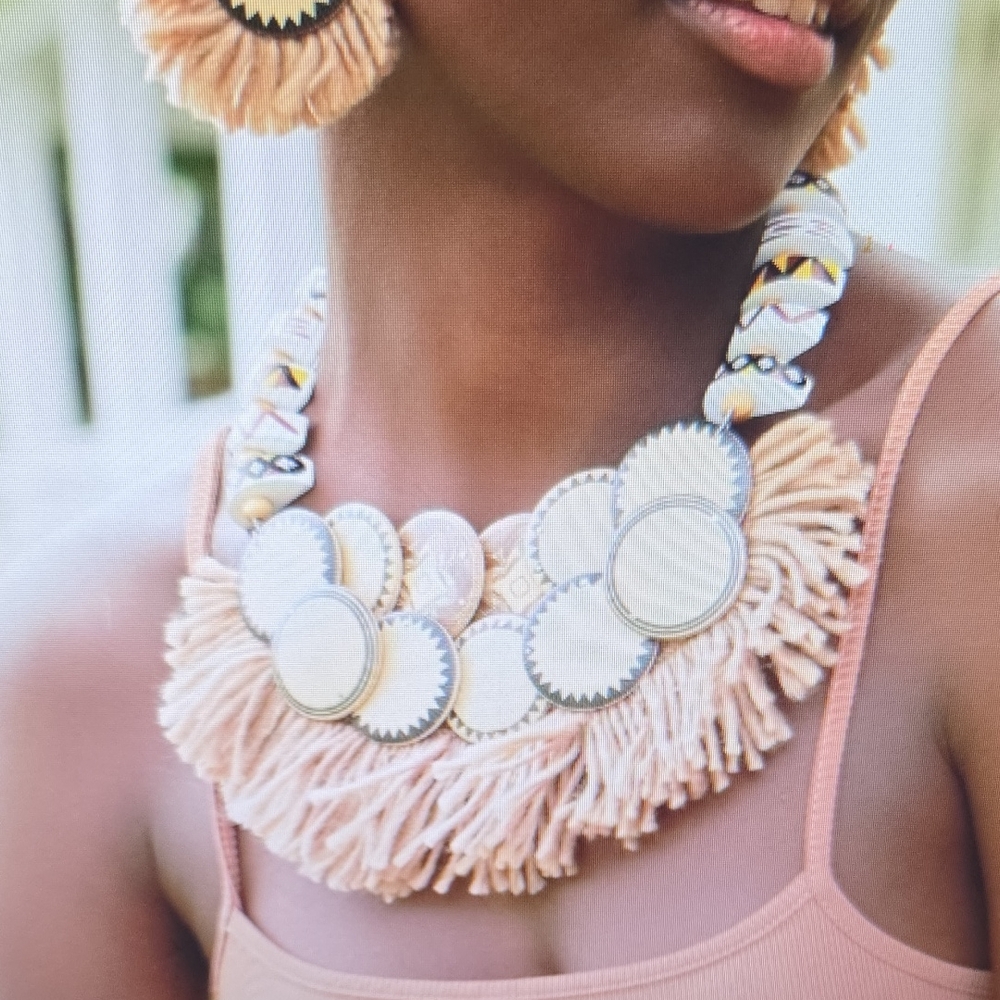 Sassy Jones Guelah Wooden Bib